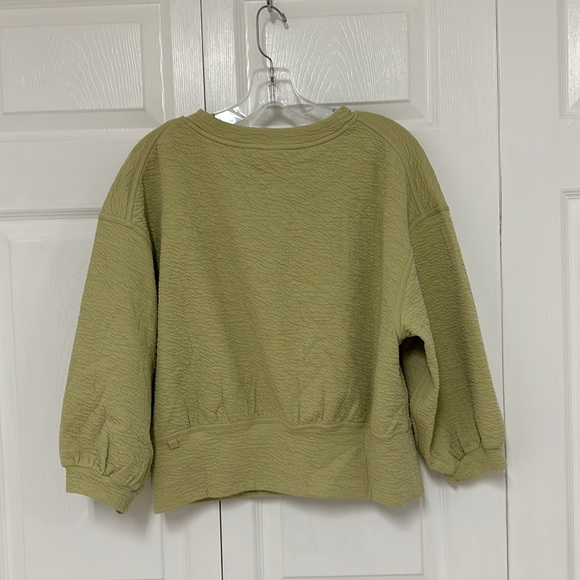 NWT Lululemon Top - Picture 3 of 6